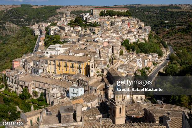 ragusa, sicily - half time stock pictures, royalty-free photos & images