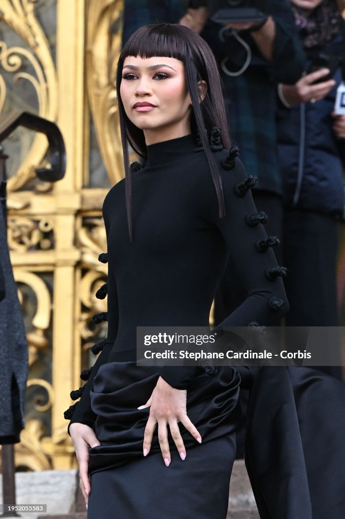 Schiaparelli : Outside Arrivals - Paris Fashion Week - Haute Couture Spring/Summer 2024
