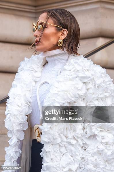 Schiaparelli : Outside Arrivals - Paris Fashion Week - Haute Couture Spring/Summer 2024 Schiaparelli : Outside Arrivals - Paris Fashion Week - Haute Couture Spring/Summer 2024