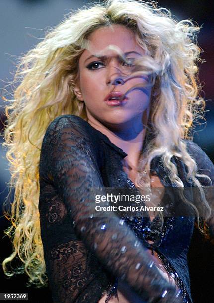 Singer Shakira performs on stage for her Mongoose tour at the bullring Las Ventas April 25, 2003 in Madrid, Spain.