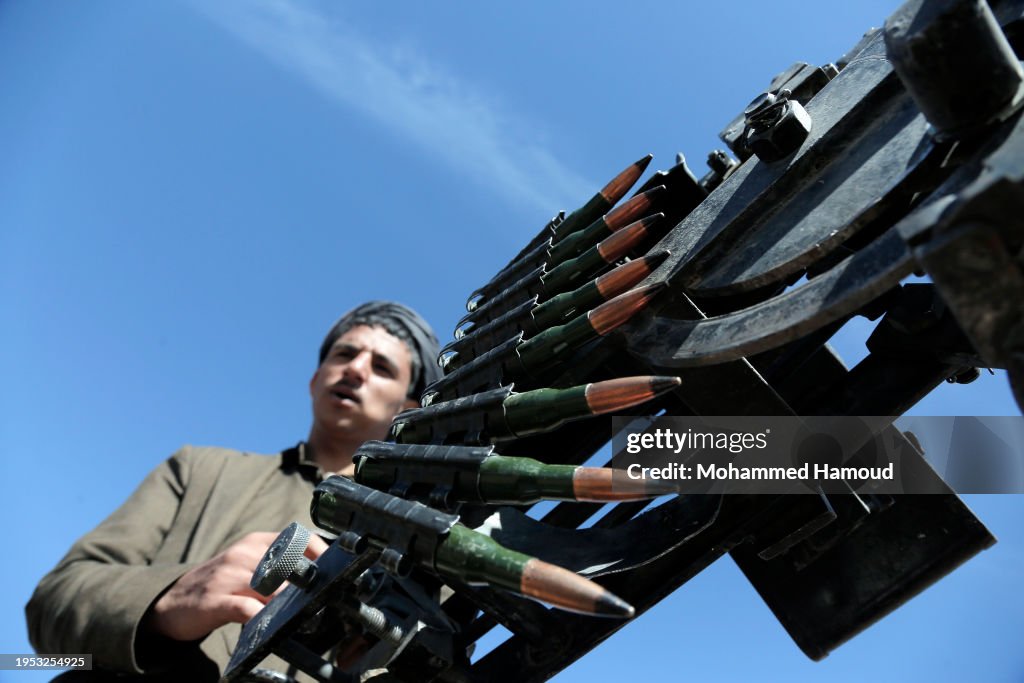 Yemen's Houthi Tribal Gathering-Parade Against U.S., U.K., And Israel