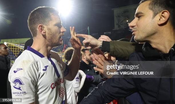 Anderlecht's Jan Vertonghen and Anderlecht's supporters pictured during a Croky Cup 1/4 final match between Royale Union Saint-Gilloise and RSC...