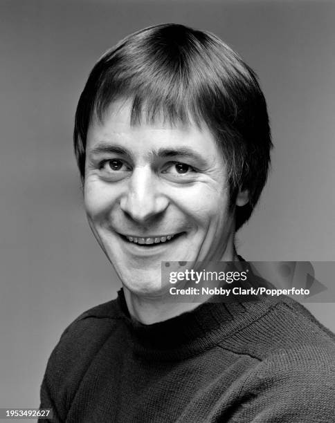 Barrie Thomas Rutter 201 Barrie Rutter Stock Photos, High-Res Pictures, and Images - Getty ...