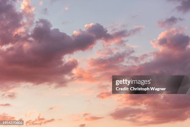 wolken - keep out sign stock pictures, royalty-free photos & images