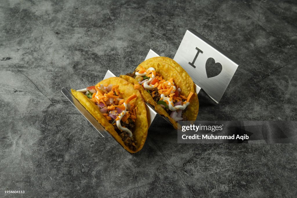 HARD SHELL TACOS