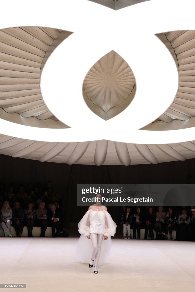 Chanel : Runway - Paris Fashion Week - Haute Couture Spring/Summer 2024