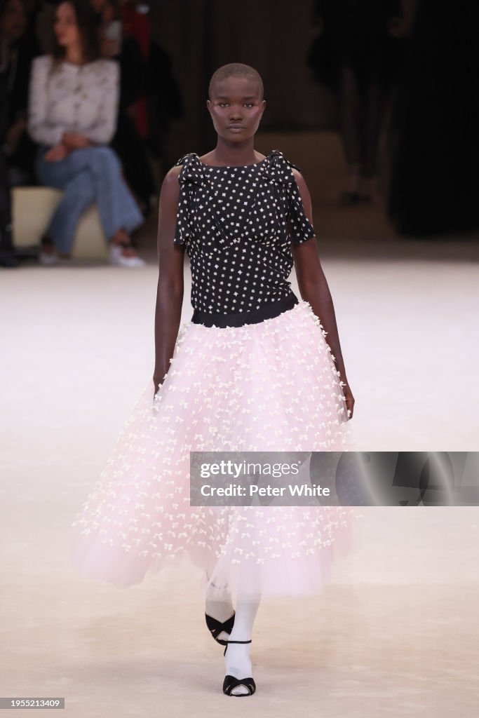 Chanel : Runway - Paris Fashion Week - Haute Couture Spring/Summer 2024