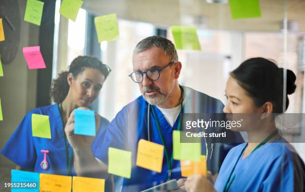 medical team training day - general hospital stock pictures, royalty-free photos & images