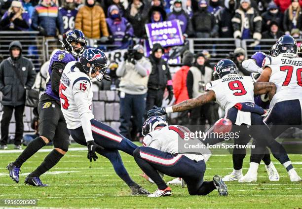 Houston Texans place kicker Ka'imi Fairbairn kicks a field goal out of the hold of punter Cameron Johnston during the Houston Texans game versus the...