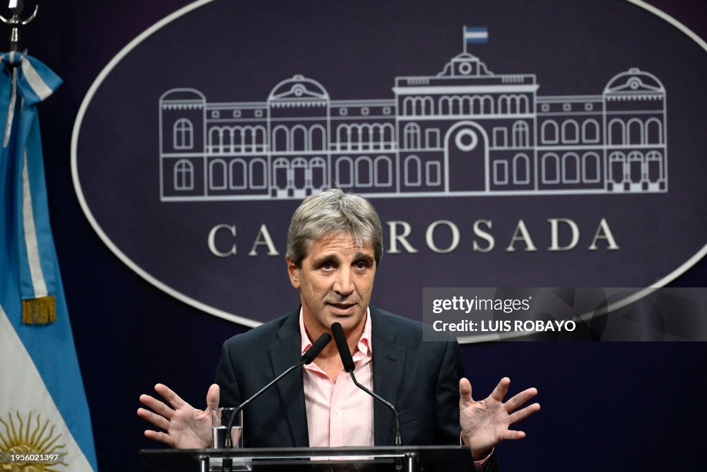 ARGENTINA-POLITICS-ECONOMY-PRESSER-CAPUTO