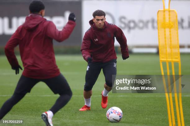 Che Adams of Southampton FC during a training session at the Staplewood Campus on January 23, 2024 in Southampton, England.