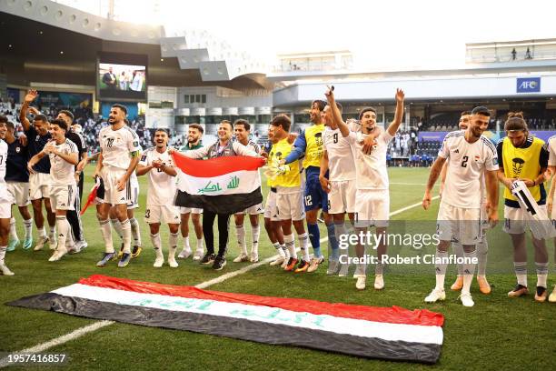 Iraq Rugby Team 21,058 Iraq Players Stock Photos, High-Res Pictures, and Images - Getty ...