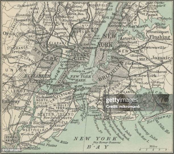 old engraved map of new york city, usa - new york harbour stock pictures, royalty-free photos & images