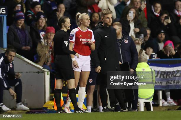 Leah Williamson of Arsenal reacts as she prepares to be substituted on during the FA Women's Continental Tyres League Cup match between Reading and...