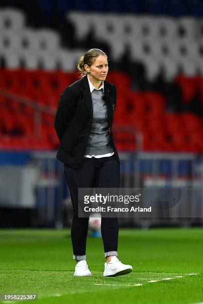 Suzanne Bakker, Head Coach of Ajax, looks on during the UEFA Women's Champions League group stage match between Paris Saint-Germain and AFC Ajax at...