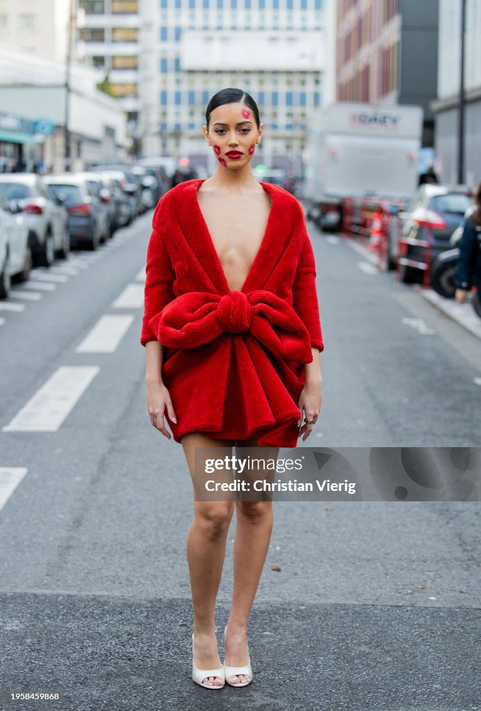 Street Style - Paris Fashion Week - Haute Couture Spring/Summer 2024 - Day Three