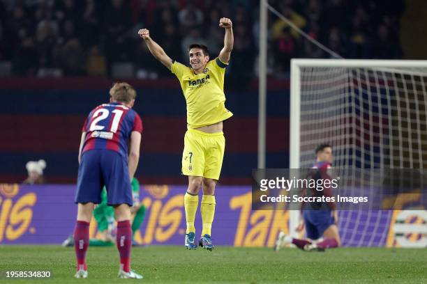 Gerard Moreno of Villarreal celebrates 3-4 during the LaLiga EA Sports match between FC Barcelona v Villarreal at the Lluis Companys Olympic Stadium...