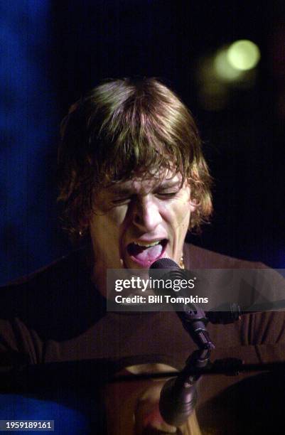 Rob Thomas, lead singer of rock band MatchBox performs. May 8th, 2003 in St. Paul.