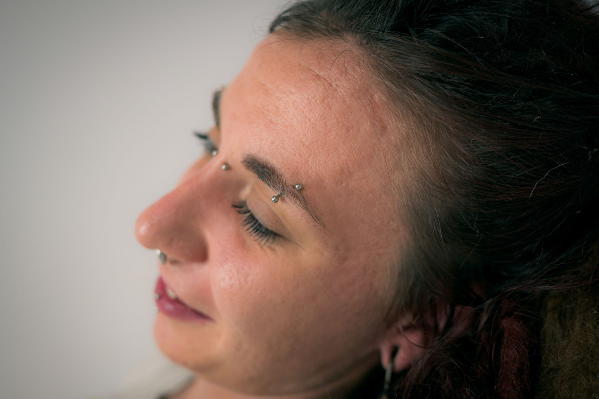facial piercing