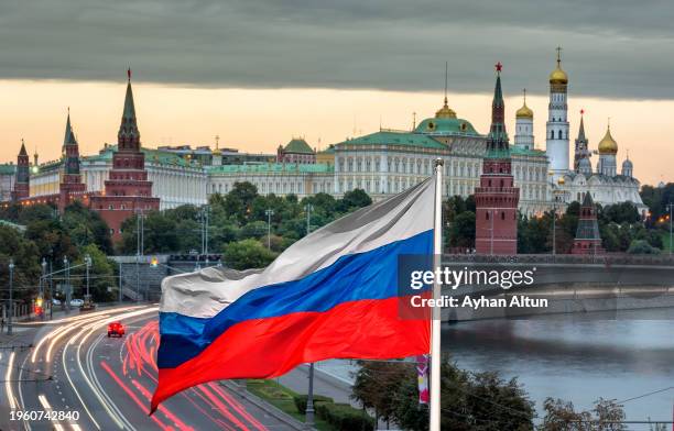 the national flag of the russian federation - russia architecture stock pictures, royalty-free photos & images