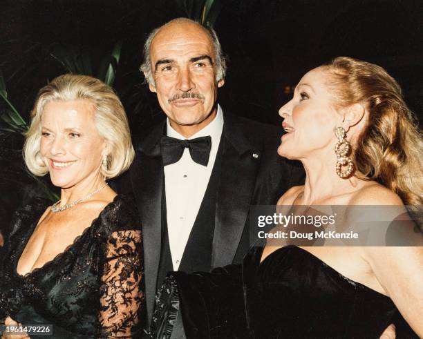 Honor Blackman, Sean Connery & Ursula Andress