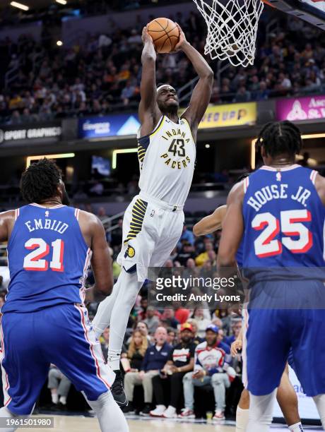 Pascal Siakam of the Indiana Pacers shoots the ball against the Philadelphia 76ers during the second half of the game at Gainbridge Fieldhouse on...