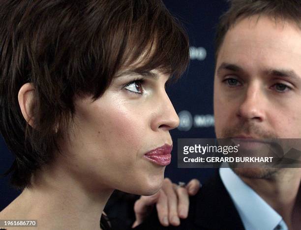 Oscar nominee Hilary Swank arrives with her husband actor Chad Lowe at the Independent Spirit Awards in Santa Monica 25 March 2000. Swank is...