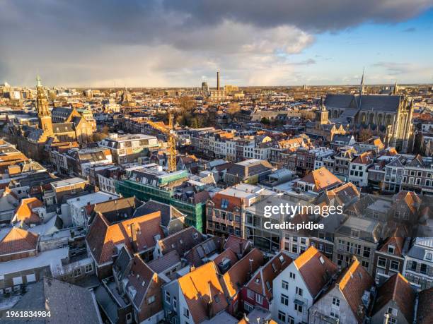 city of leiden by drone - amsterdam gracht stockfoto's en -beelden