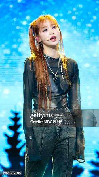 Chu Singer 72 Chuu (Singer) Stock Photos, High-Res Pictures, and Images - Getty Images