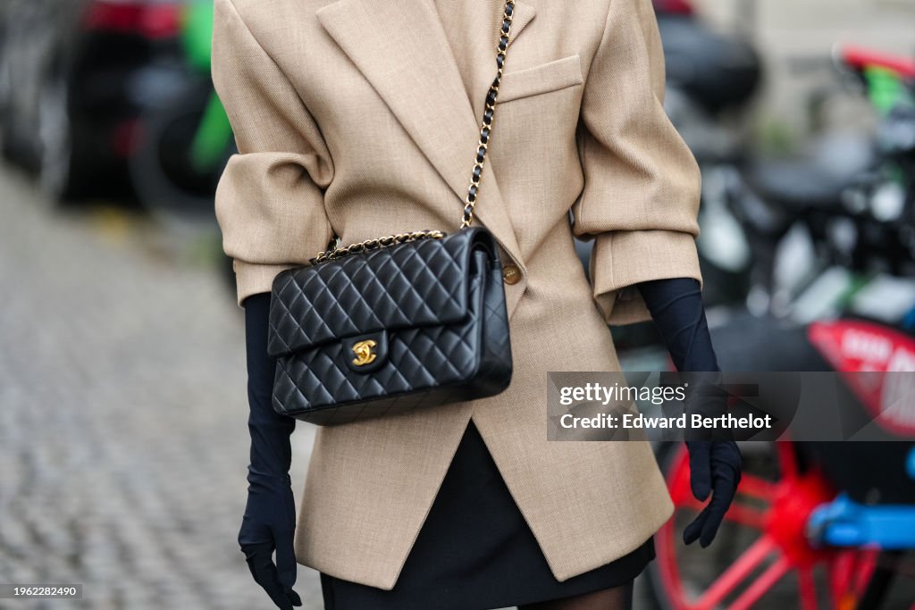 Street Style - Paris Fashion Week - Haute Couture Spring/Summer 2024 - Day Four