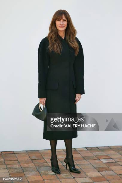 Actress Julia Roberts arrives for the Jacquemus Womenswear Ready-to-wear Spring-Summer 2024 collection at Maeght Foundation, in Saint-Paul-de-Vence,...