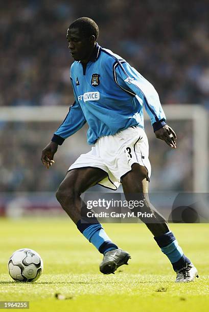 Marc Vivien-Foe of Manchester City runs with the ball during the FA Barclaycard Premiership match between Manchester City and Sunderland held on...