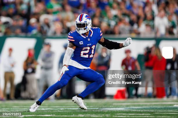 Jordan Poyer of the Buffalo Bills defends in coverage during an NFL football game against the New York Jets at MetLife Stadium on September 11, 2023...