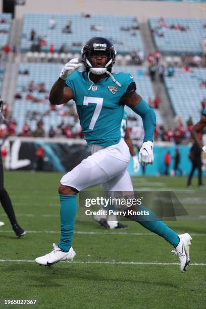 Tavon Austin of the Jacksonville Jaguars makes a catch prior to the game against the San Francisco 49ers at TIAA Bank Field on November 21, 2021 in...