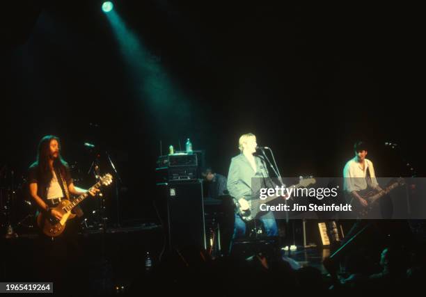 Alternative rock band Del Amitri performs at First Avenue nightclub in Minneapolis, Minnesota on April 18, 1995.