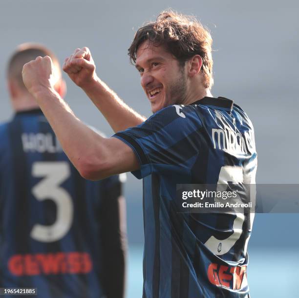 Aleksej Miranchuk of Atalanta BC celebrates after scoring the team's first goal during the Serie A TIM match between Atalanta BC and Udinese Calcio...