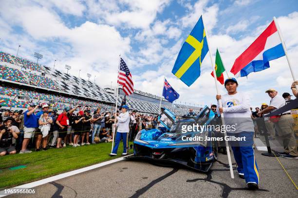 The Wayne Taylor Racing Acura ARX-06 of Ricky Taylor, Filipe Albuquerque, Brendon Hartley and Marcus Ericsson is pushed on pit road before the start...