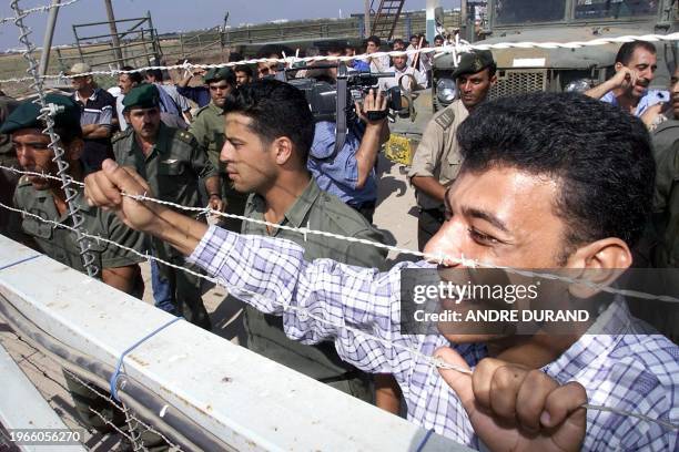 766 Israeli Pows Stock Photos, High-Res Pictures, and Images - Getty Images