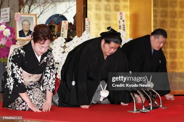 Sumo Ranks In Order 134 Kotonowaka Stock Photos, High-Res Pictures, and Images - Getty Images
