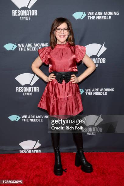 Lisa Loeb at the Resonator Awards held at Beauty & Essex on January 30, 2024 in Los Angeles, California.