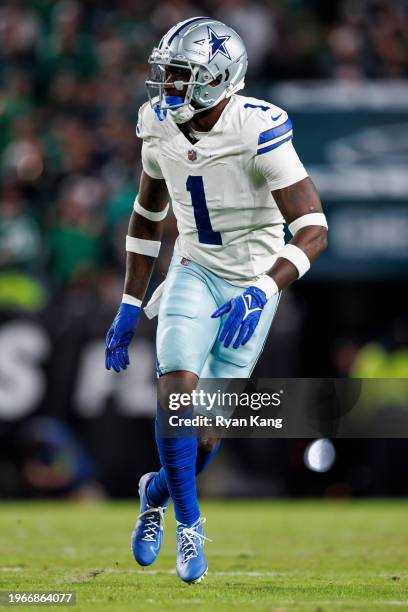 Jayron Kearse of the Dallas Cowboys defends in coverage during an NFL football game against the Philadelphia Eagles at Lincoln Financial Field on...