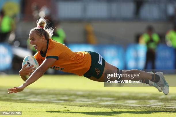 Teagan Levi of Australia scores a try during the 2024 Perth SVNS women's Cup Final match between Australia and Ireland at HBF Park on January 28,...