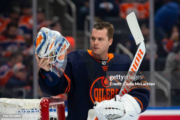 Goaltender Calvin Pickard of the Edmonton Oilers skates against the Chicago Blackhawks during the first period at Rogers Place on January 25, 2024 in...