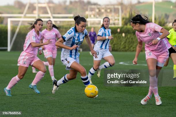 Amaiur Sarriegi of Realñ Sociedad in ction during the Primera Division Femenina match between Real Sociedad and Madrid CFF at Zubieta field on...