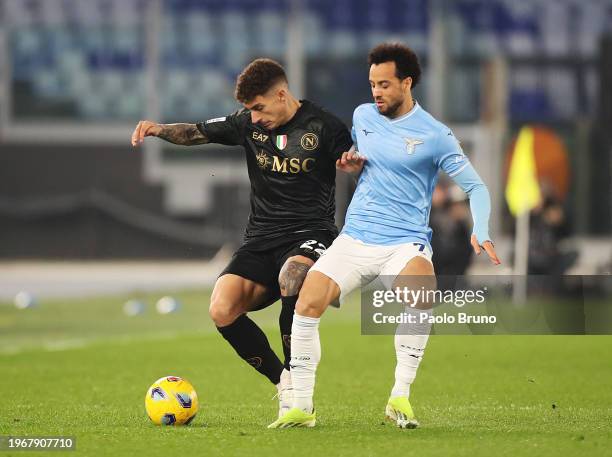 Felipe Anderson of SS Lazio challenges for the ball with Giovanni Di Lorenzo of SSC Napoli during the Serie A TIM match between SS Lazio and SSC...