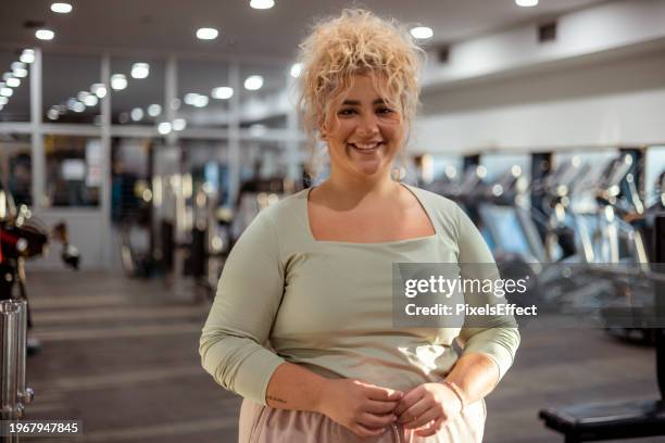 Fat Model Example 3,277 Fat Models Stock Photos, High-Res Pictures, and Images - Getty Images