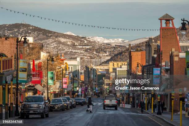 park city utah sundance down main street - high street stock-fotos und bilder