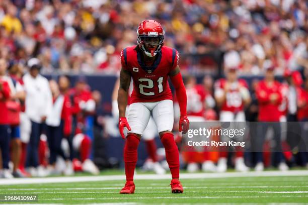 Steven Nelson of the Houston Texans defends in coverage during an NFL football game against the Pittsburgh Steelers, Sunday at NRG Stadium on October...