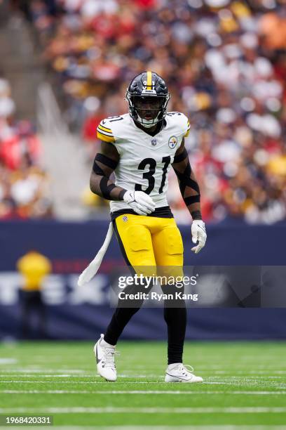 Keanu Neal of the Pittsburgh Steelers defends in coverage during an NFL football game against the Houston Texans, Sunday at NRG Stadium on October 1,...