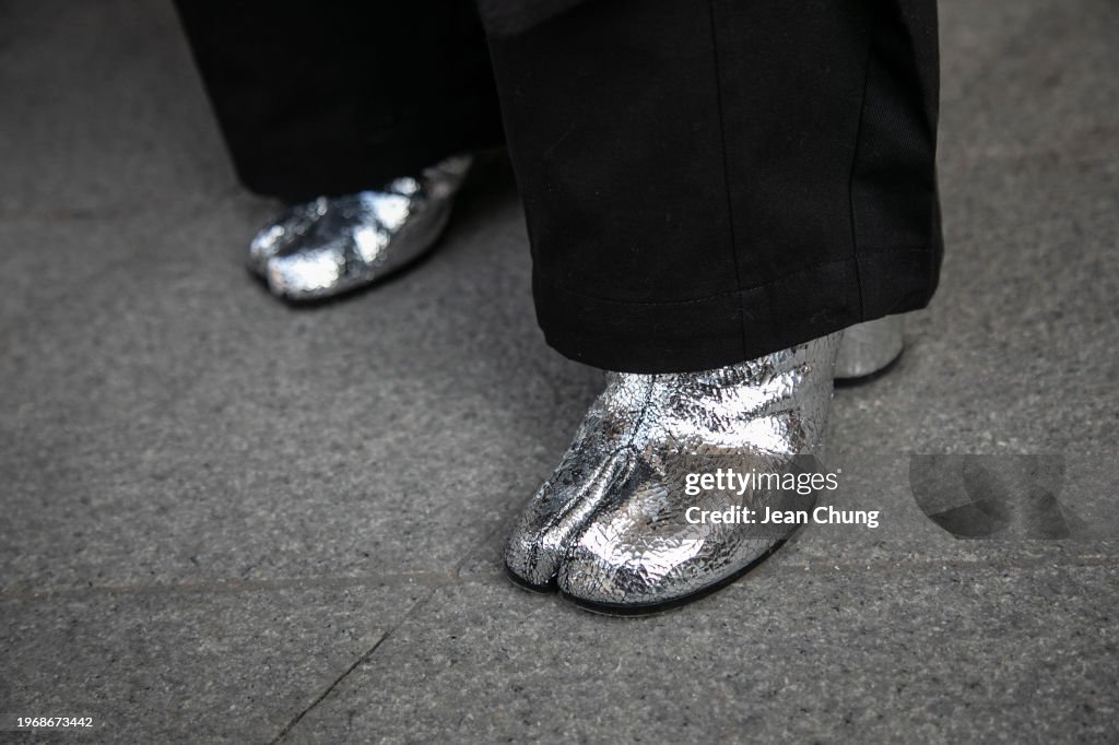 Street Style - Day 1 - Seoul Fashion Week F/W 2024